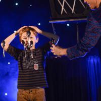 Allan Hart - Stand Up Magique - Rires - Comédie - Magie - interactif - spectacle enfants